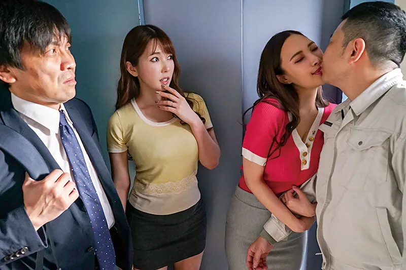 2 cặp bà xã chồng yêu trao đổi lẫn nhau để giải quyết việc nhàm chán bao năm