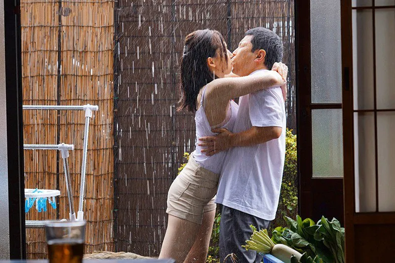 Chồng yêu đang điều trị ysl, vợ yêu tìm đến em ông chồng để được thỏa mãn