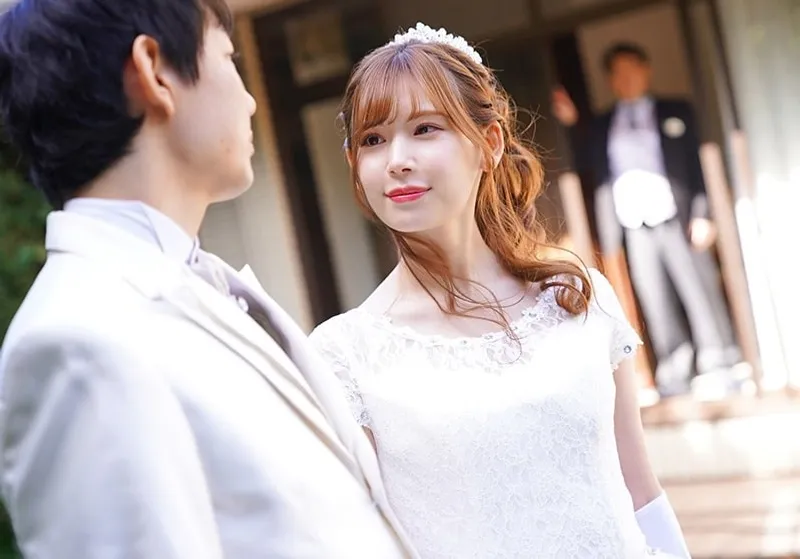 Bố ông xã nện con dâu ngay sau lễ cưới của con trai